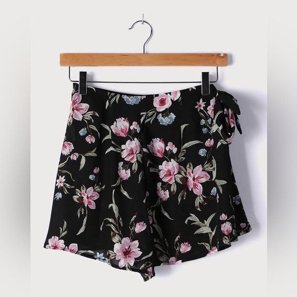 Black Floral Print Wrap Skort - Picture 7 of 8